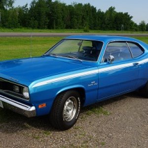 1970_Plymouth_Valiant_Duster_340_(27366262585)_(cropped).jpg